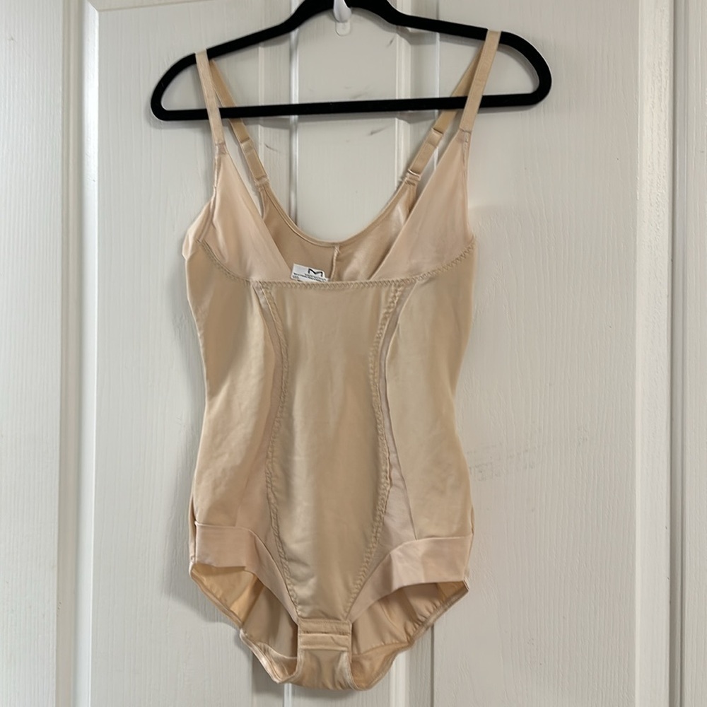 MAIDENFORM Flexees Cool Comfort Firm Control Wear Your Own Bra Bodybriefer Sz Lg
